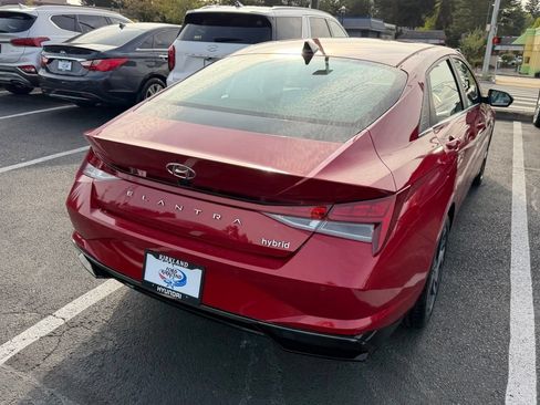 Certified 2023 Hyundai Elantra Limited FWD image 7