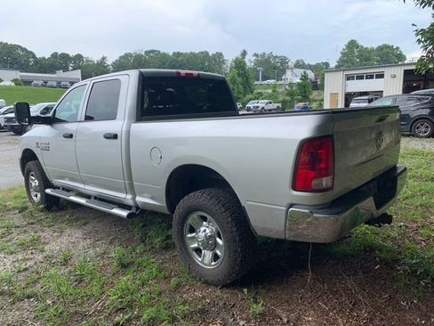 Used 2017 RAM 3500 Tradesman w/ Chrome Appearance Group AWD/4WD image 6