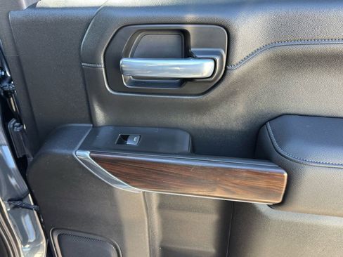 Used 2021 GMC Sierra 1500 SLT w/ SLT Convenience Package image 19