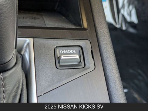 Certified 2025 Nissan Kicks SV image 20