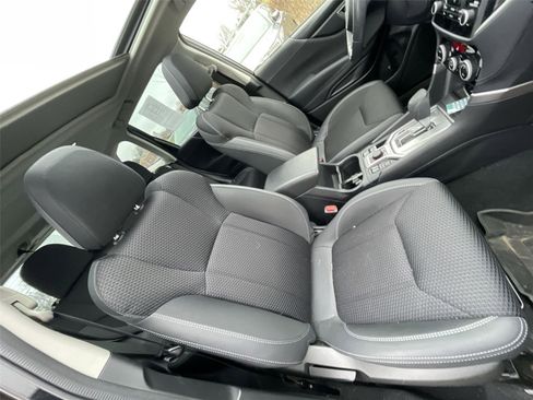 Used 2023 Subaru Forester Premium image 21