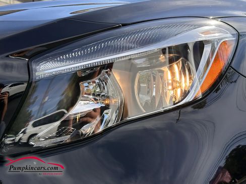 Used 2019 Mercedes-Benz GLA 250 4MATIC image 39