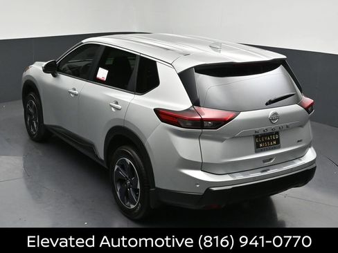 Certified 2025 Nissan Rogue SV AWD/4WD image 24