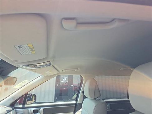 Used 2025 Hyundai Santa Fe SEL AWD/4WD image 18
