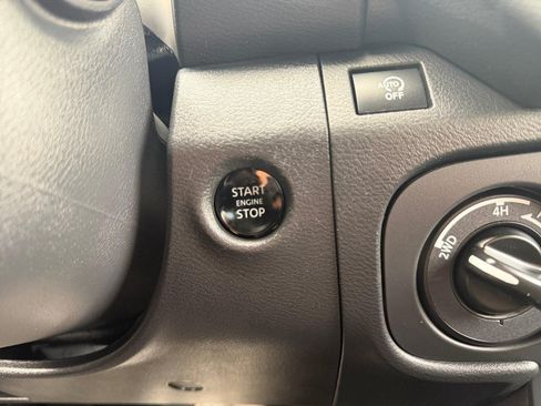 Used 2026 Nissan Frontier SV w/ All-Weather Content Package AWD/4WD image 30