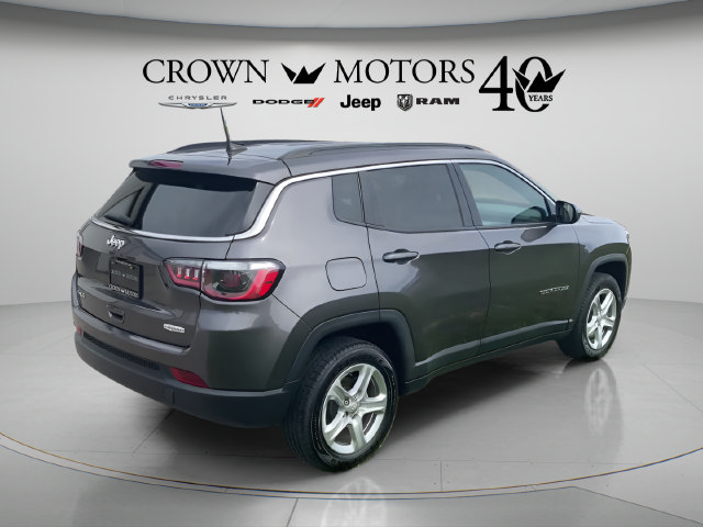 Used 2023 Jeep Compass Latitude w/ Convenience Group AWD/4WD image 5