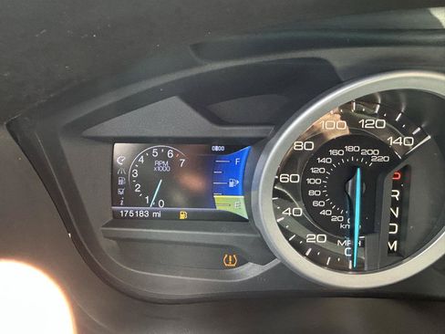 Used 2013 Ford Explorer XLT AWD/4WD image 22