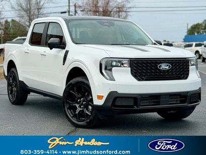 New 2026 Ford Maverick Lariat w/ Black Appearance Package