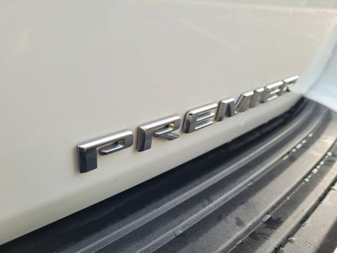 Used 2024 Chevrolet Tahoe Premier AWD/4WD image 27