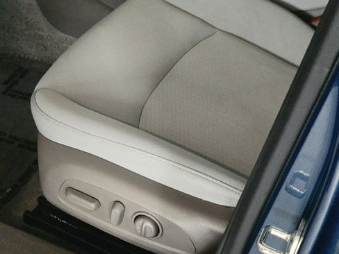 Certified 2025 Chevrolet Malibu LT FWD image 21
