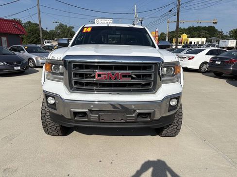 Used 2014 GMC Sierra 1500 SLT w/ SLT Preferred Package AWD/4WD image 2