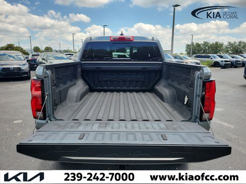 Used 2024 Chevrolet Colorado ZR2 AWD/4WD image 13