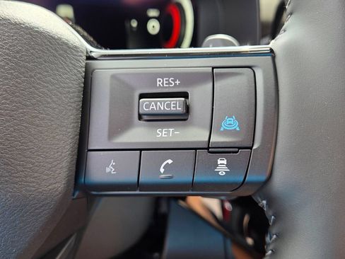 New 2026 Nissan Pathfinder Platinum FWD image 27