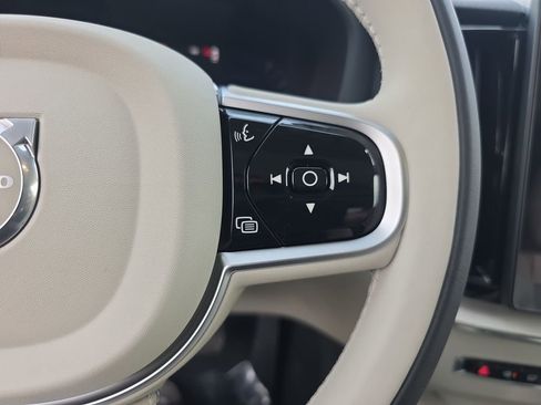 New 2026 Volvo XC60 B5 Ultra w/ Protection Package Premier image 26