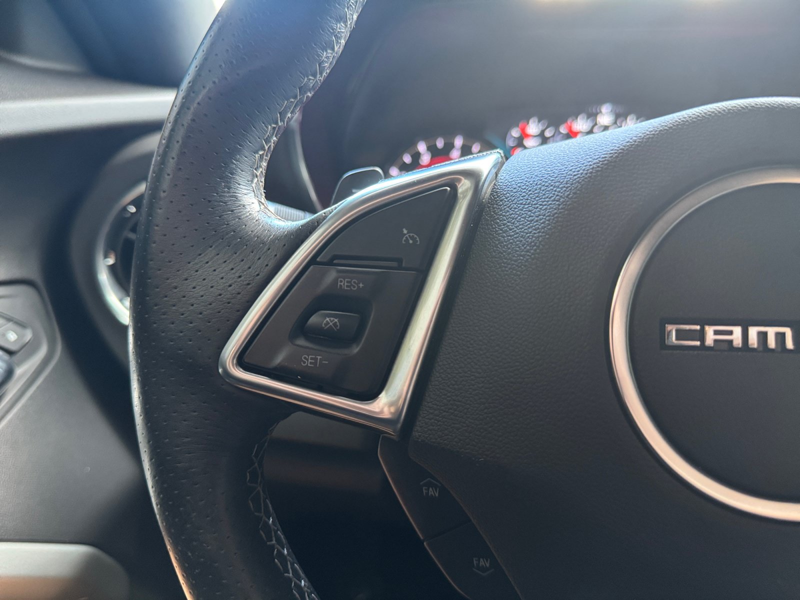 Used 2017 Chevrolet Camaro SS RWD image 24