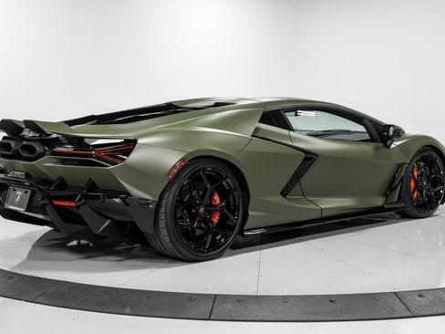 Used 2024 Lamborghini Revuelto AWD/4WD image 3