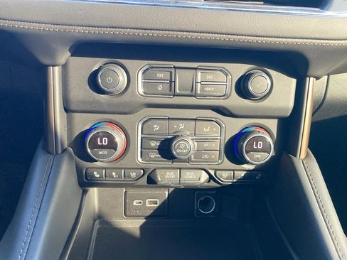 Used 2022 Chevrolet Tahoe High Country image 33