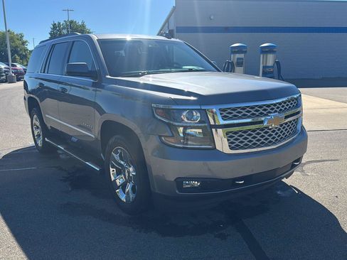 Used 2018 Chevrolet Tahoe LT w/ LT Signature Package AWD/4WD image 7