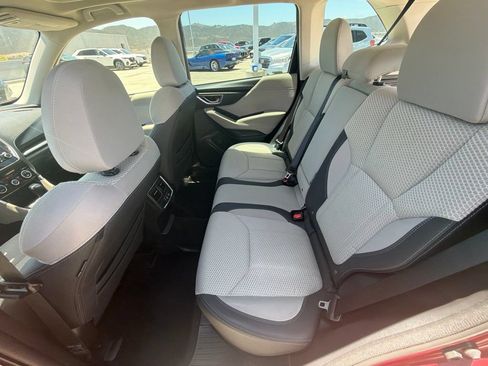 Certified 2023 Subaru Forester Premium AWD/4WD image 37