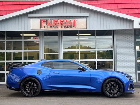 Used 2018 Chevrolet Camaro ZL1 RWD image 2