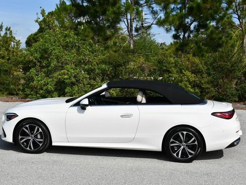Used 2024 Mercedes-Benz CLE 300 4MATIC Cabriolet image 4