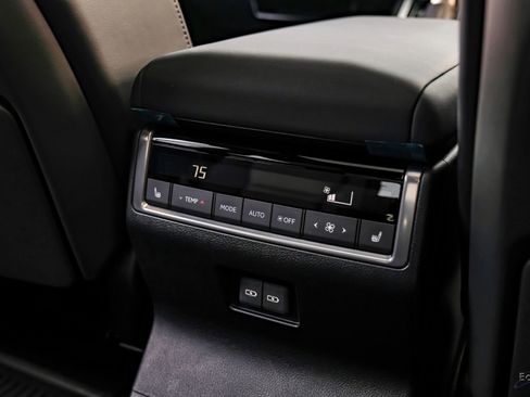 Used 2025 Lexus GX 550 w/ Accessory Package (Z1) image 85