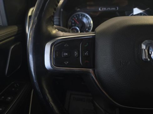 Used 2019 RAM 1500 Laramie AWD/4WD image 3