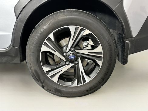 Used 2024 Subaru Crosstrek 2.0i Premium image 11