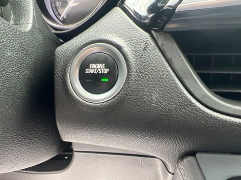 Used 2020 Buick Envision Essence FWD image 31