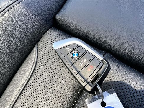 Used 2023 BMW X3 sDrive30i w/ M Sport Package RWD image 14