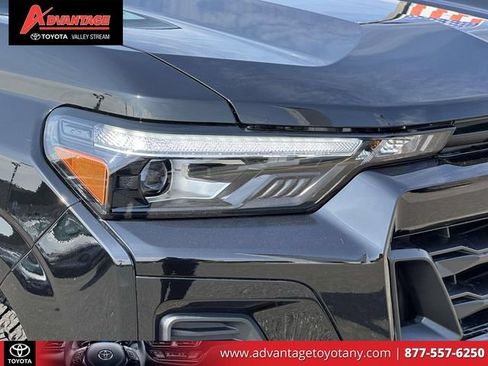 Used 2024 Chevrolet Colorado Z71 w/ Z71 Convenience Package 2 AWD/4WD image 12