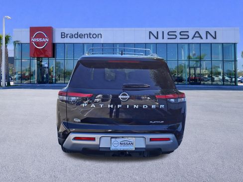 Certified 2024 Nissan Pathfinder Platinum image 6