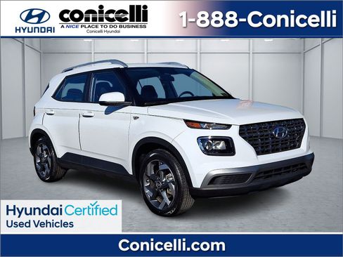 Certified 2025 Hyundai Venue SEL FWD image 1