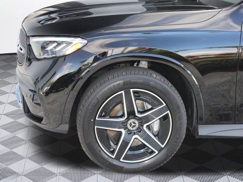 Used 2026 Mercedes-Benz GLC 300 image 12