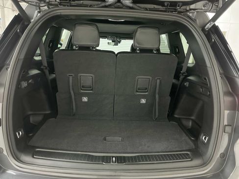 Used 2024 Jeep Grand Cherokee L Limited w/ Luxury Tech Group II AWD/4WD image 27
