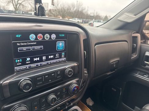 Used 2018 GMC Sierra 1500 SLT w/ All Terrain Package image 18