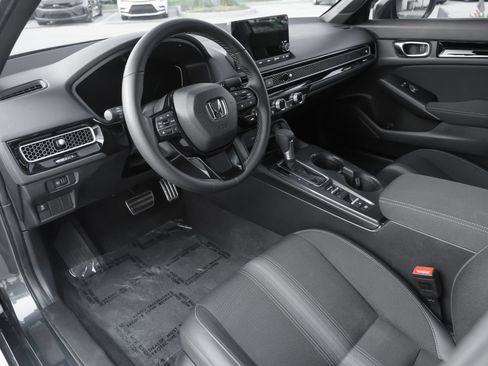 Used 2025 Honda Civic Sport image 7