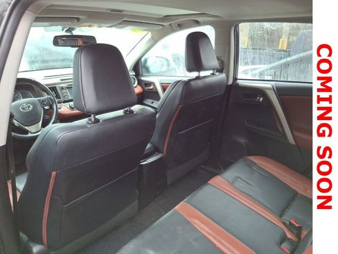 Used 2014 Toyota RAV4 Limited image 10