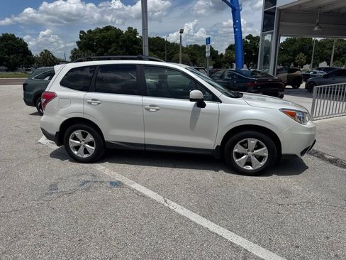 Used 2014 Subaru Forester 2.5i Limited w/ Popular Package #2 AWD/4WD image 4