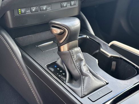 Used 2024 Lexus ES 350 w/ Premium Package FWD image 26