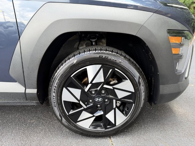 Used 2024 Hyundai Kona SEL AWD/4WD image 48