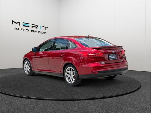 Used 2015 Ford Focus SE w/ Equipment Group 201A FWD image 7