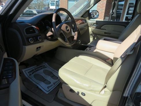 Used 2009 Chevrolet Silverado 2500 LTZ w/ Safety Package image 22