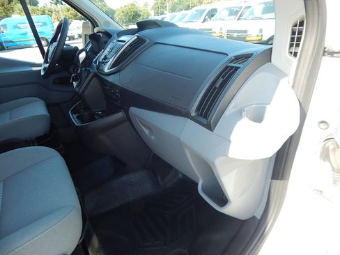 Used 2015 Ford Transit 350 XLT image 21