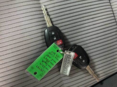 Used 2014 Toyota RAV4 LE AWD/4WD image 29