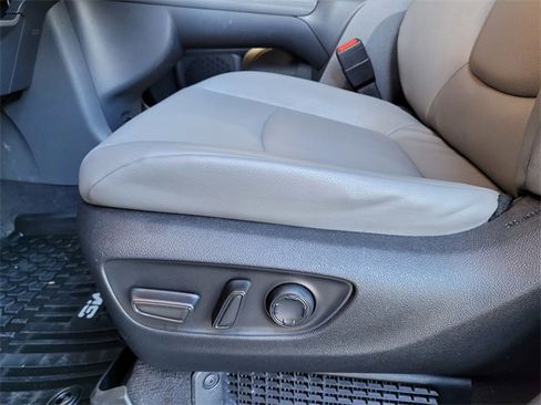Certified 2023 Toyota Sienna XLE image 21