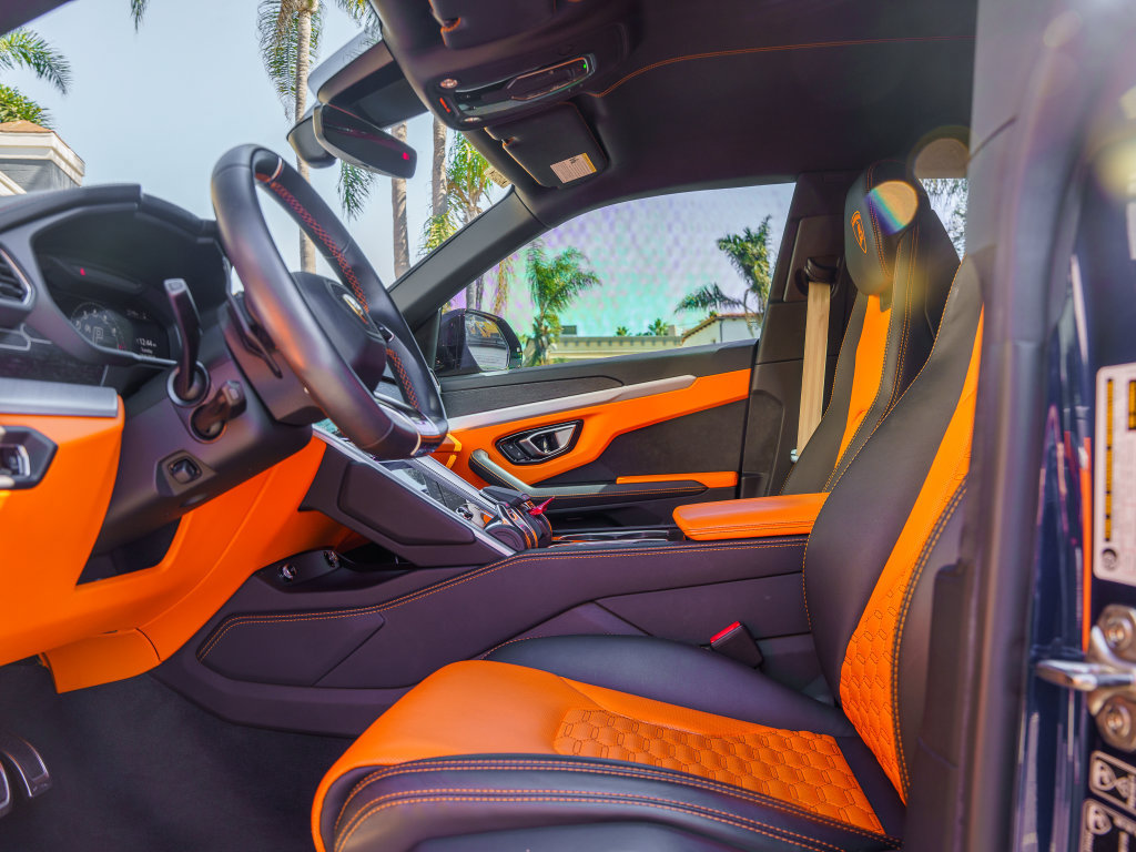 Used 2022 Lamborghini Urus AWD/4WD image 15