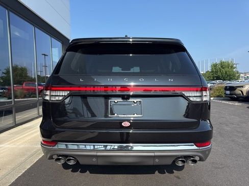 New 2025 Lincoln Aviator Premiere image 4