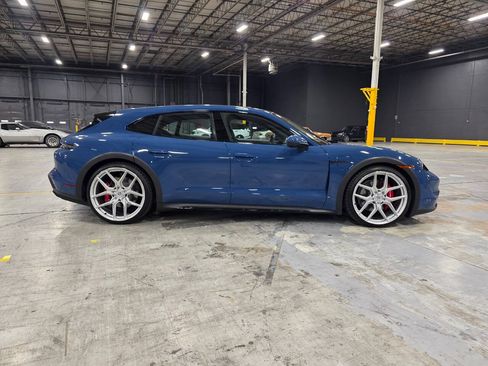Used 2023 Porsche Taycan 4S AWD/4WD image 13