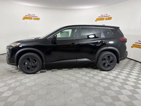 New 2026 Nissan Rogue SV AWD/4WD image 2
